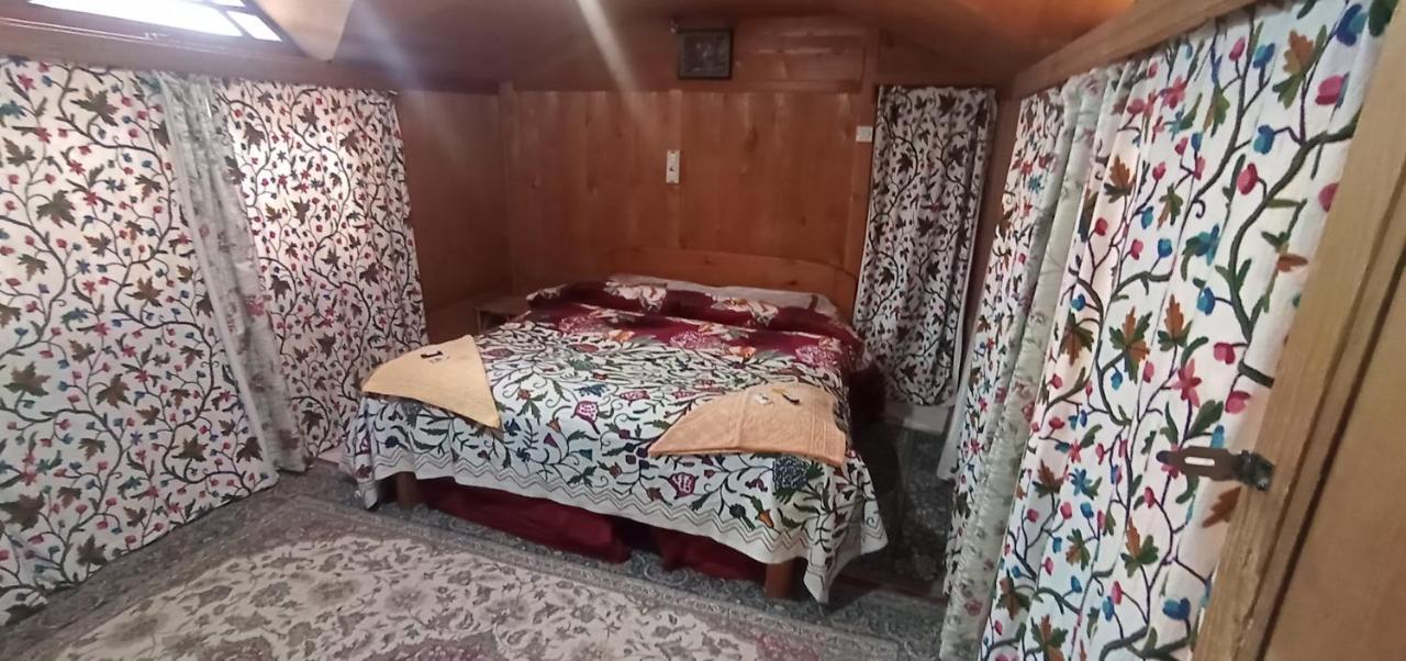 New Bombay Heritage Group Of Houseboats Srinagar (Jammu and Kashmir) Ngoại thất bức ảnh