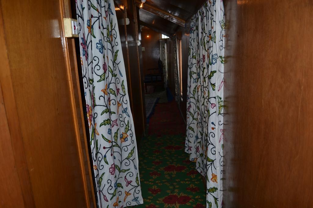 New Bombay Heritage Group Of Houseboats Srinagar (Jammu and Kashmir) Ngoại thất bức ảnh
