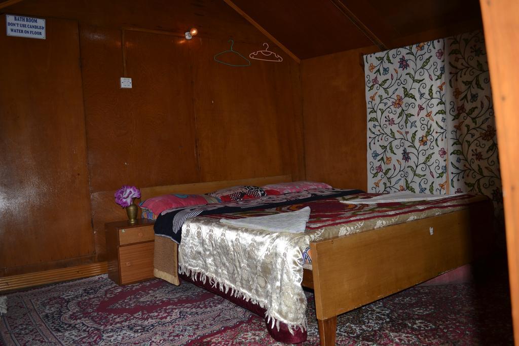 New Bombay Heritage Group Of Houseboats Srinagar (Jammu and Kashmir) Ngoại thất bức ảnh