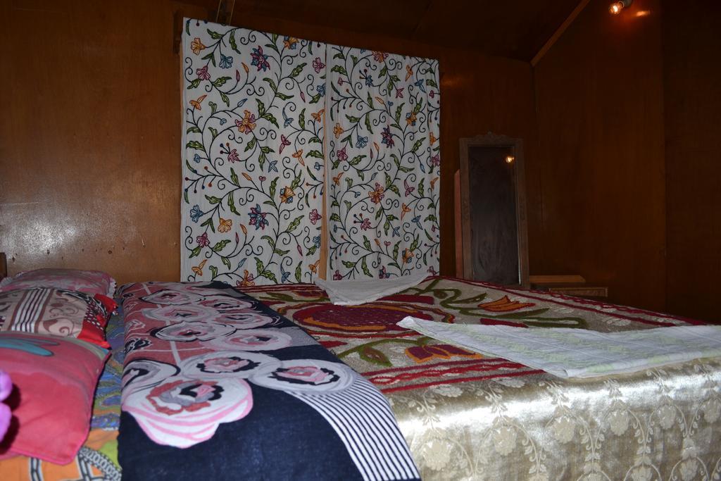 New Bombay Heritage Group Of Houseboats Srinagar (Jammu and Kashmir) Ngoại thất bức ảnh